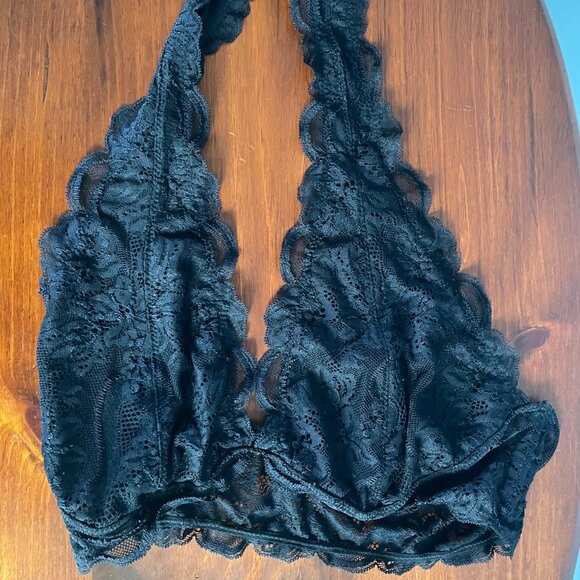 Free People Intimately Halter Lace Bralette Bundle of 2 Medium Black & White NWT - Picture 7 of 12